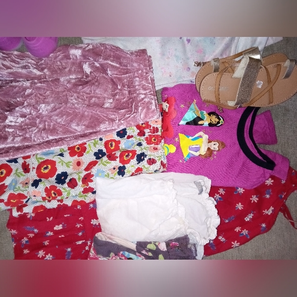 Girls bundle - Picture 3 of 3